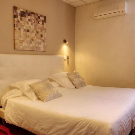 Logis Hotel Restaurant De Provence Orange  Bagian luar foto